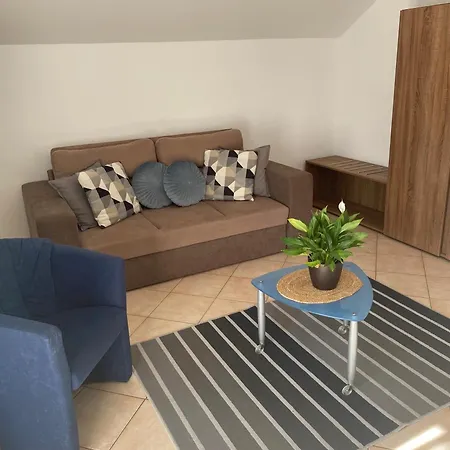 Apartment Haus Lucia Eger