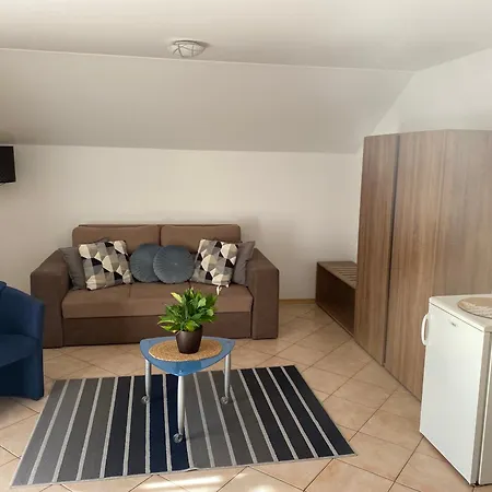 Haus Lucia アパート