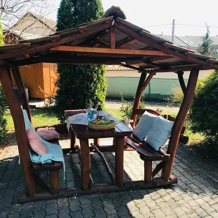 アパート Haus Lucia エゲル